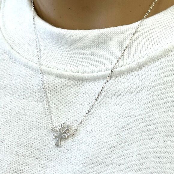 Kohl's Tree of Life Necklace Sterling Silver Charm 1mm Trace Chain 18in Long - Picture 8 of 14